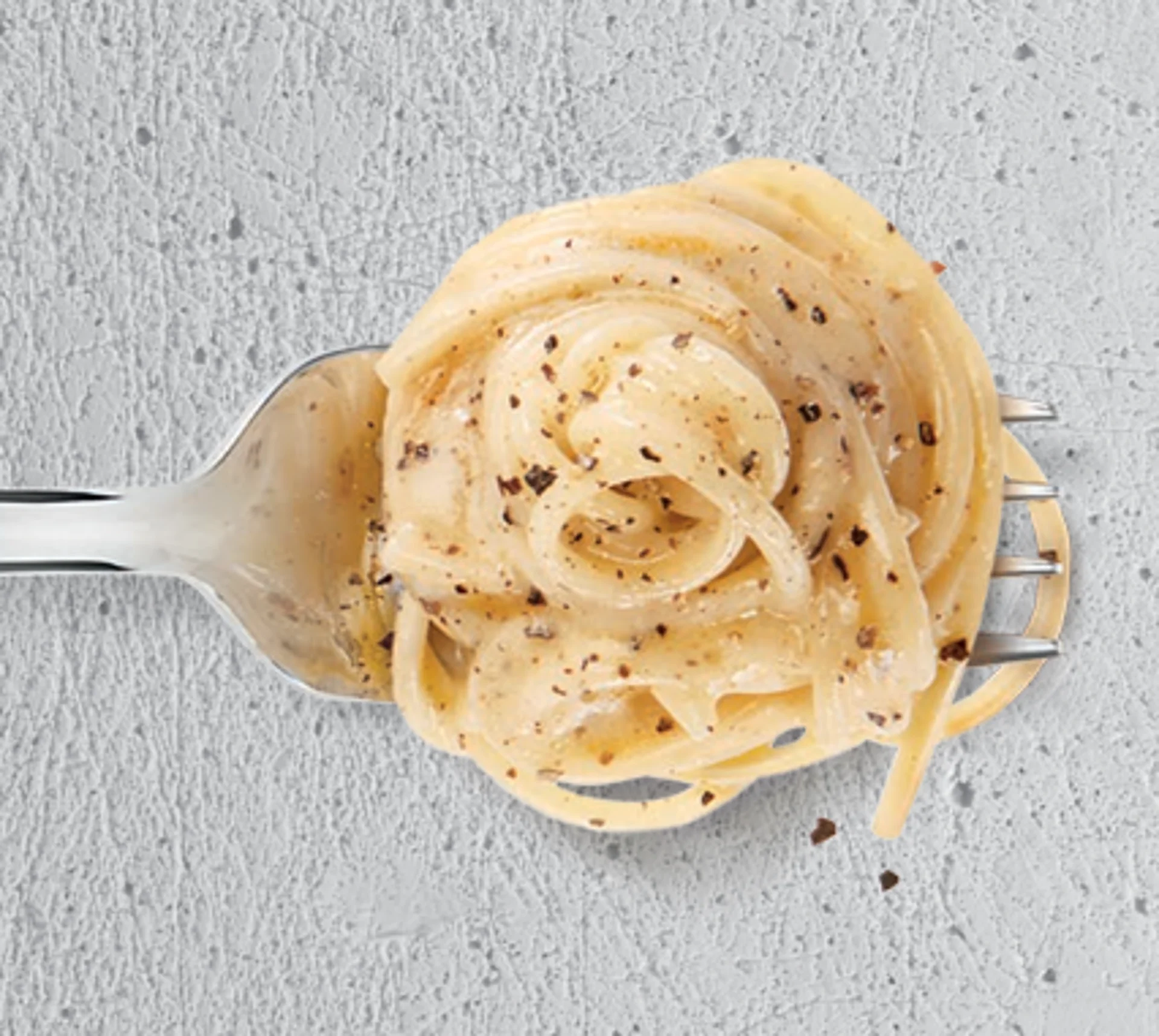 SPAGHETTI CACIO E PEPE